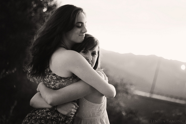 5 Simple Ways to Support a Friend with Cancer