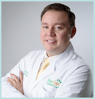 Dr. Roberto Martain Dr. Roberto Martain